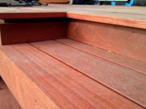 kayu mernati mudah dikeringkan