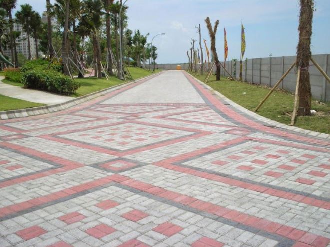 TIPS Memasang Paving Block Yang Benar Agar Tahan Lama