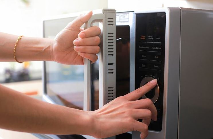 Terlihat Sama Inilah Beberapa Perbedaan Microwave Dan Oven