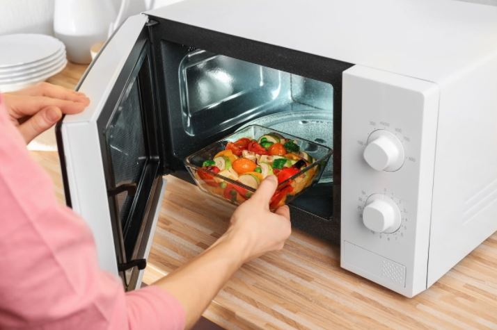Terlihat Sama Inilah Beberapa Perbedaan Microwave Dan Oven